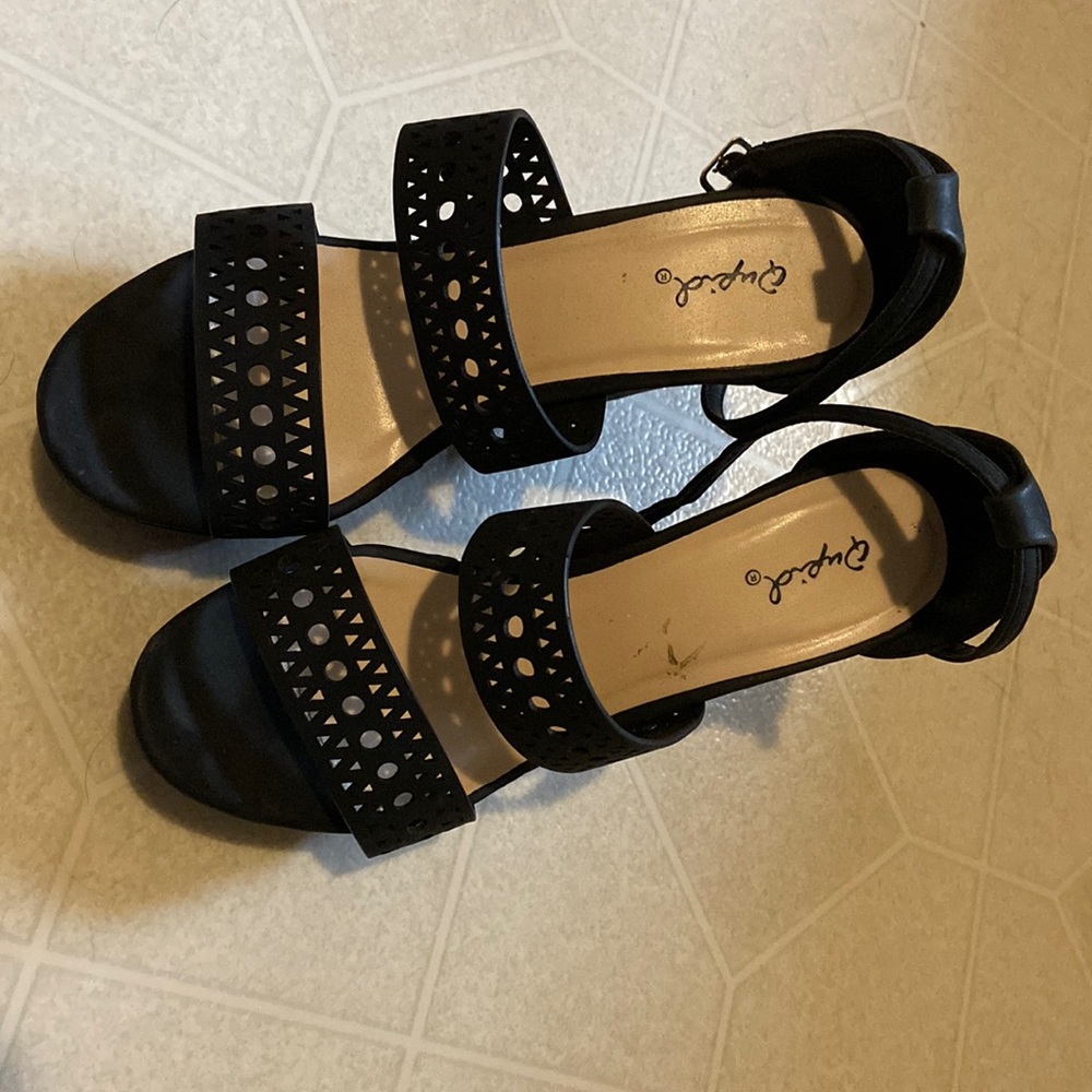 Wedge heels, size 7 or 7.5 in Women’s.